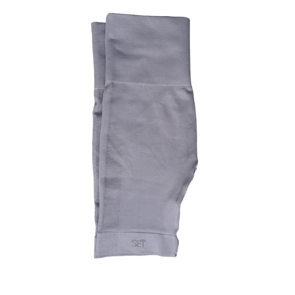 Set Active Bike Shorts - Picture 2 of 3
